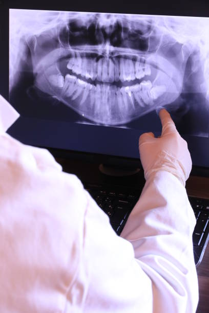 Best Broken or Cracked Tooth Emergency Dentist in Eloy, AZ